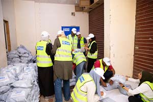 配布物資の準備。危機発生の直後から支援を開始（エジプト）/ ©プラン・インターナショナル
