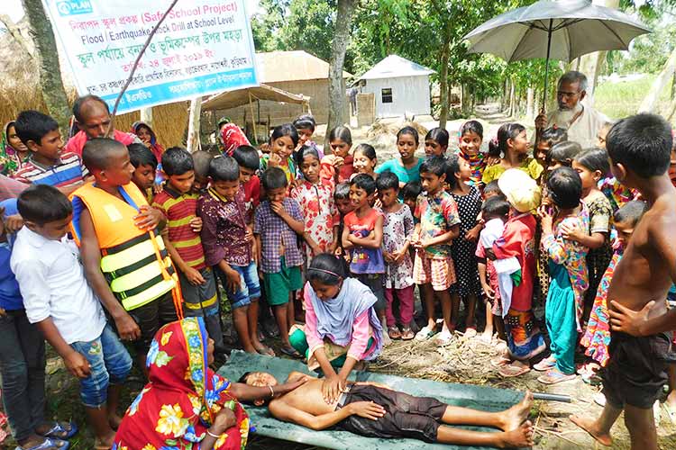 学校とコミュニティの防災：バングラデシュ・ネパール