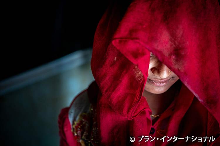 写真：児童婚から逃れた女の子