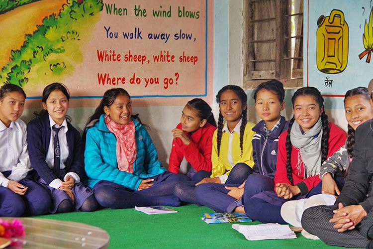 女の子たちも積極的に子どもクラブに参加（ネパール） / ©プラン・インターナショナル
