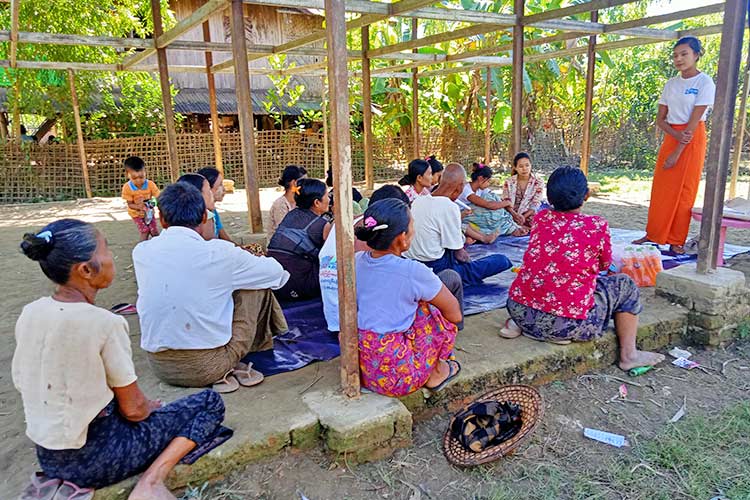 ラカイン族の村で子どもの保護研修を実施(ミャンマー) / ©プラン・インターナショナル