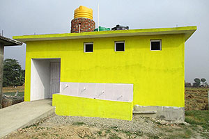 中等学校に新設された女子トイレ（ネパール） / ©プラン・インターナショナル