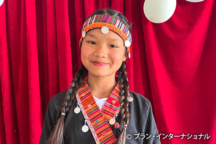 写真：生徒クラブリーダーのノイさん