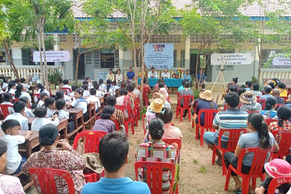 写真：全校生徒と保護者、近隣住民が集まる大きなイベント