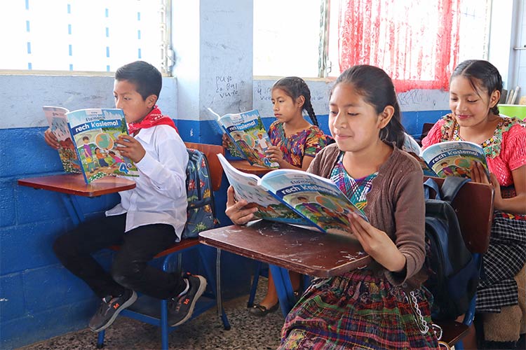 写真:「先住民族の小学校教育」プロジェクト(グアテマラ)