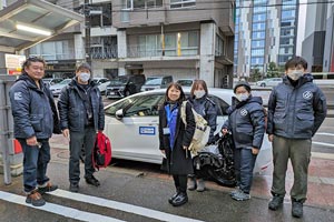 金沢から輪島市にむけ出発  / &copy;プラン・インターナショナル