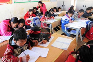 ペア学習が自然と定着してきた教室（ライチャウ省） / ©プラン・インターナショナル