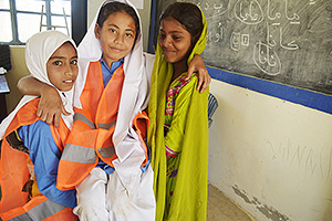 学校での避難訓練の様子（パキスタン）