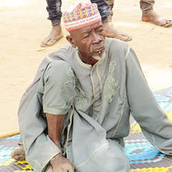 写真：アマドゥさん、ボセイ村の村長
