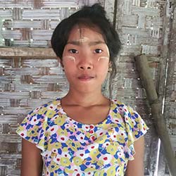 写真：エーさん、12歳、8年生(ミャンマー)