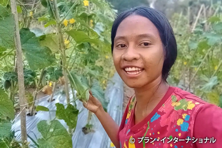 インドネシア　15歳のマティチャさん