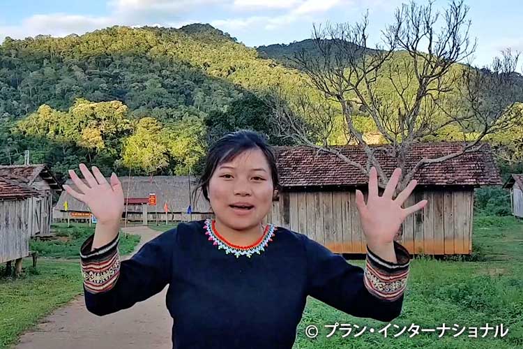 ベトナム　少数民族の15歳のルウェンさん