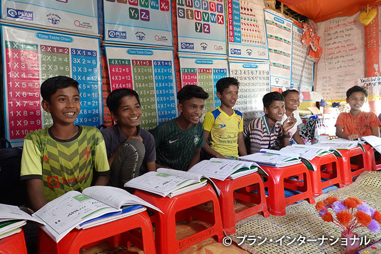 2桁の引き算を学ぶ若者たち