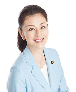 写真：石井苗子（いしい みつこ）　参議院議員