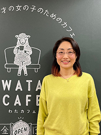 写真：国内支援事業グループ 橋本職員（わたカフェ相談員/臨床心理士）