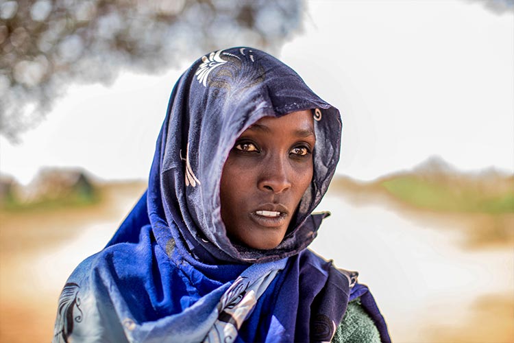 干ばつによる被害を語るジロさん