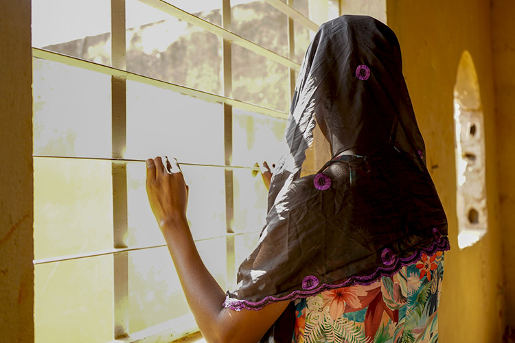 写真:児童婚から逃れた女の子(ブルキナファソ)