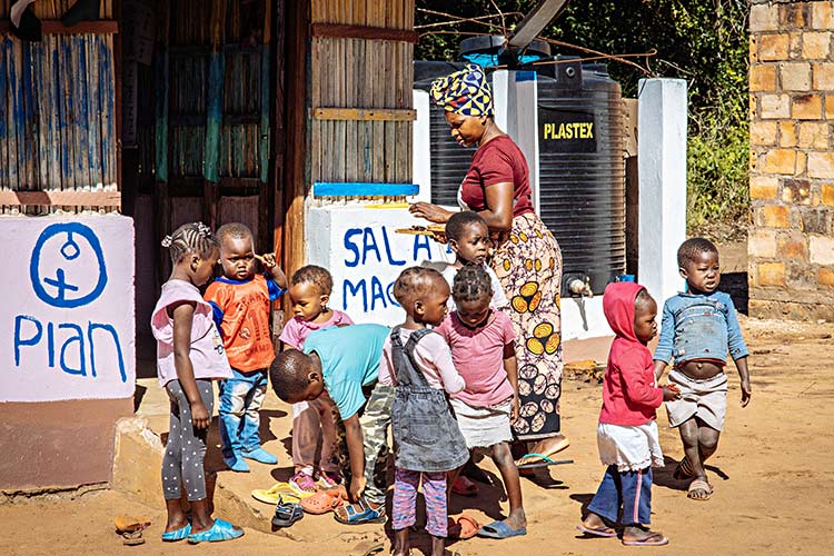 写真:幼児教育センターの子どもたち(モザンビーク)