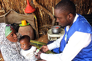 画像：「栄養不良の子どもの食料支援」プロジェクト