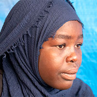 写真：カウサルさん、16歳、チャドの難民キャンプに暮らす女の子