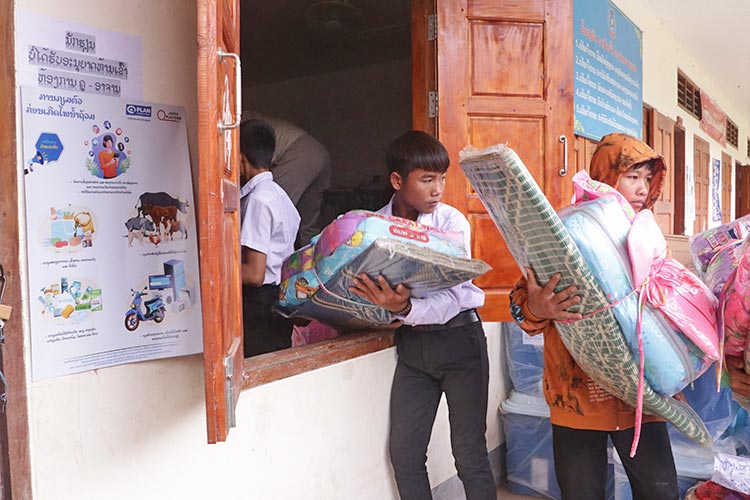 写真：今後の水害リスク軽減のため、避難時の心得をまとめたポスターを作成・掲示