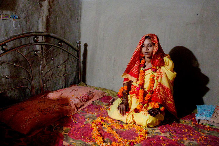 写真：14歳で結婚した女の子（バングラデシュ）