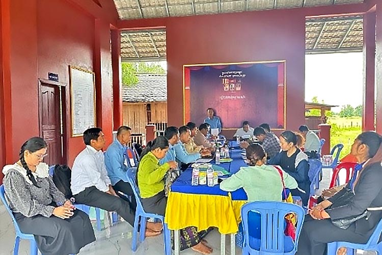 写真：食材供給業者入札説明会の様子