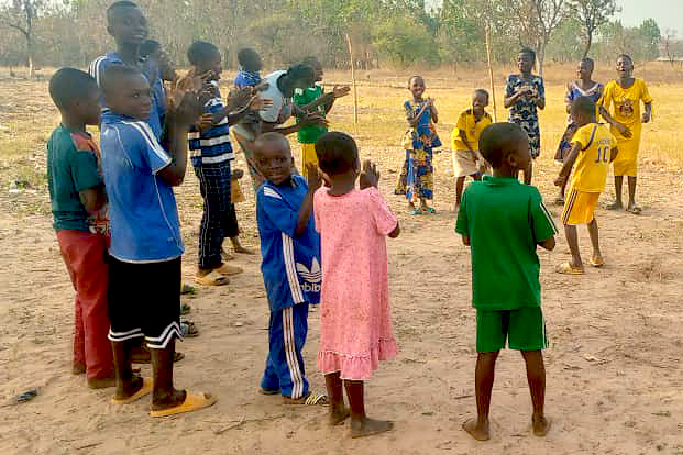 写真：子どもクラブの活動