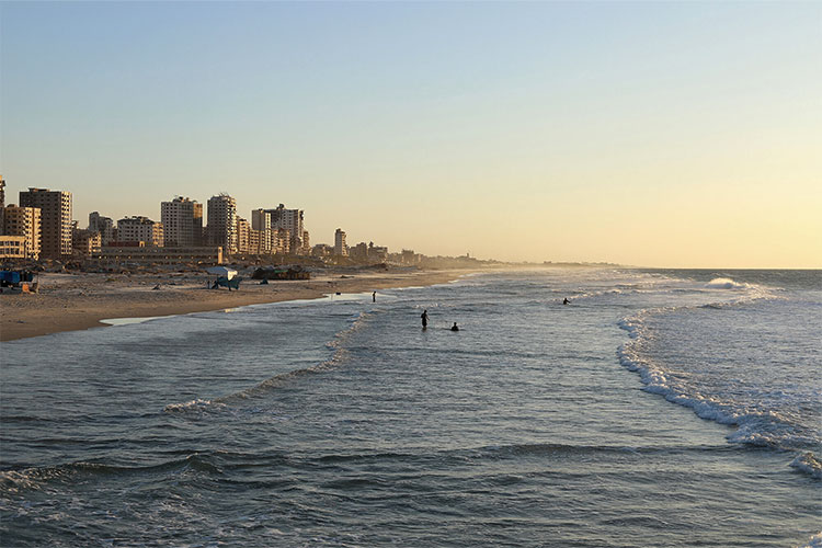 写真：ガザの海岸