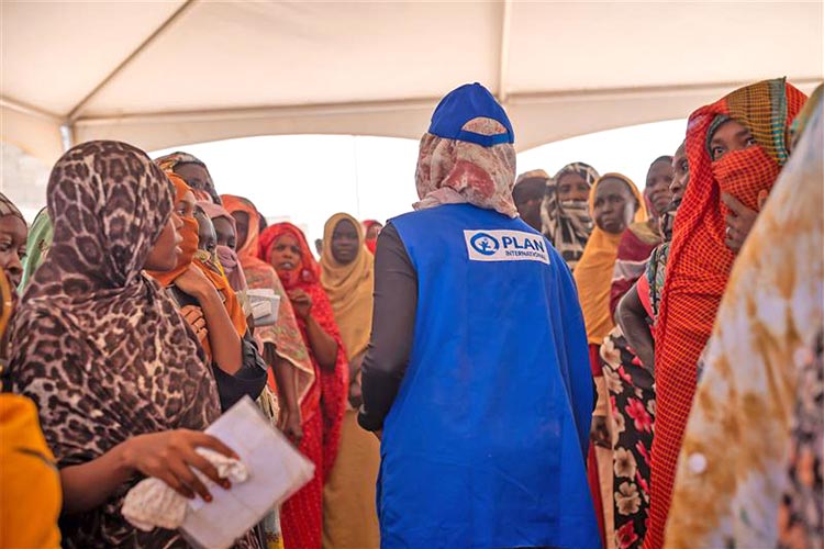 写真:写真:スーダンでの支援活動の様子