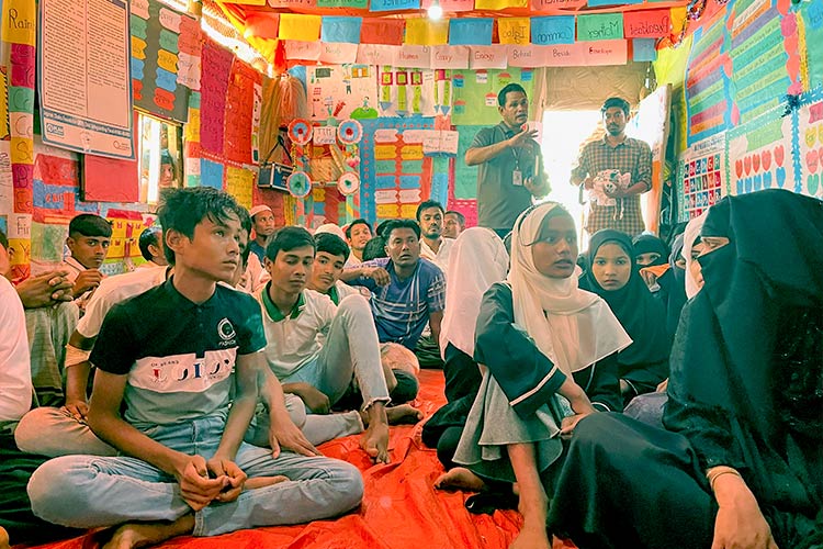 写真：コミュニティ集会