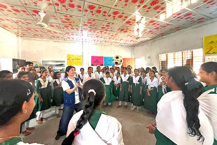 写真：休憩室では、ボール投げも