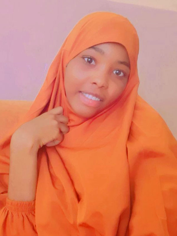 写真：ナイジェリアのユースの声を届けるために来日するファティマさん