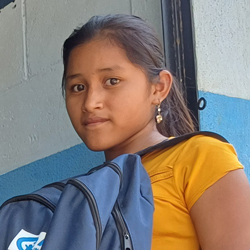 写真：レスリーさん、12歳、小学校6年生