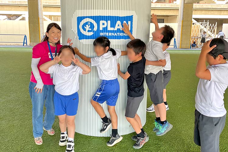 写真：整備した運動場は子どもたちのお気に入りの遊び場