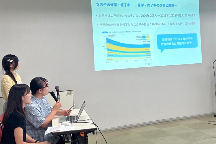 写真：プラン・ユースグループによる発表