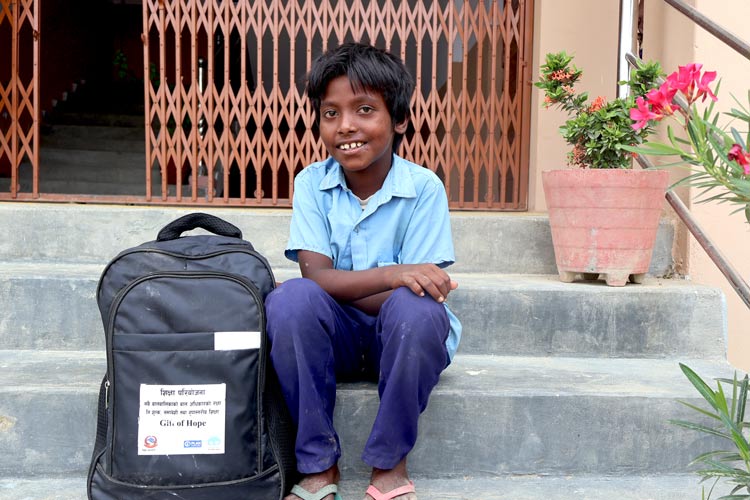 写真：シヴナートさん（8歳、小学校2年生）