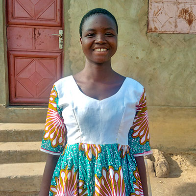 写真：チャソさん、15歳、子どもクラブのメンバー