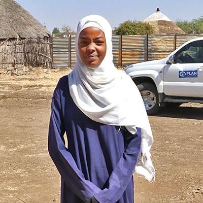 写真：スーダン：ファヤさん、15歳、啓発トレーニングに参加した女の子