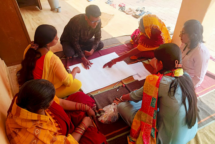 写真：政府関係者向けの能力開発研修