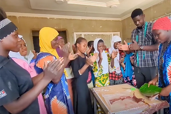 写真：多岐にわたる活動に取り組む