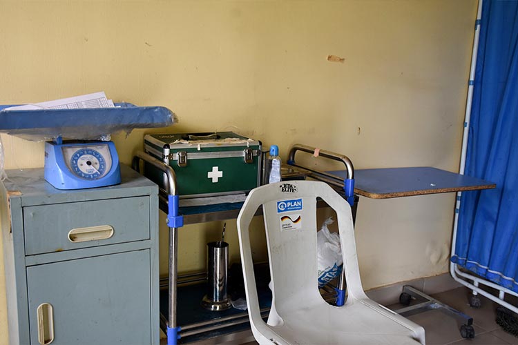 写真:プラン・インターナショナルによる保健所への備品支給(ナイジェリア)