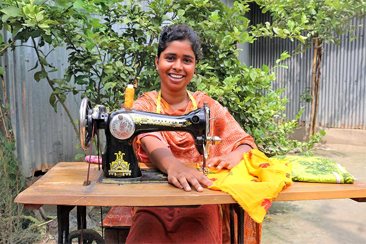 写真:プランのトレーニングに参加した女性(バングラデシュ)