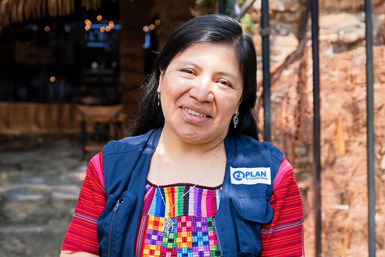 写真：【グアテマラ】アンへラ・ポル職員