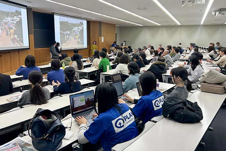 写真：学生、支援業界・クリエイティブ業界関係者など多様な参加者