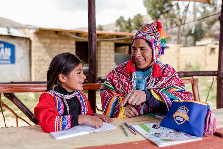 写真：クスコ市から車で約3時間。パウカルタンボ郡には、インカの伝統が今も息づく