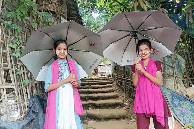 猛暑や雨でも安心！丈夫な傘