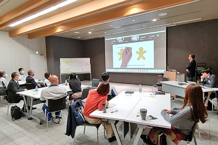 写真:シチズン時計株式会社 人事部 人財開発課 深沢 領さん