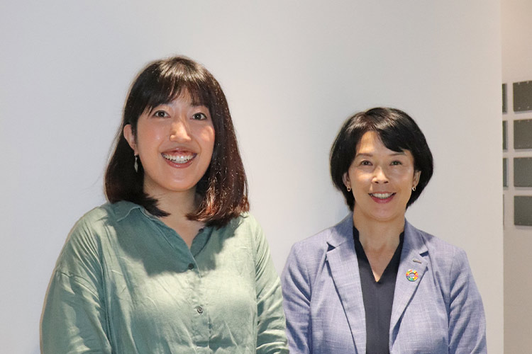 お話をうかがったCSRグループの中島さん（左）と塩原さん