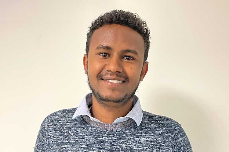 写真：プランの職員になったシタウ・ゼナさん（エチオピア）